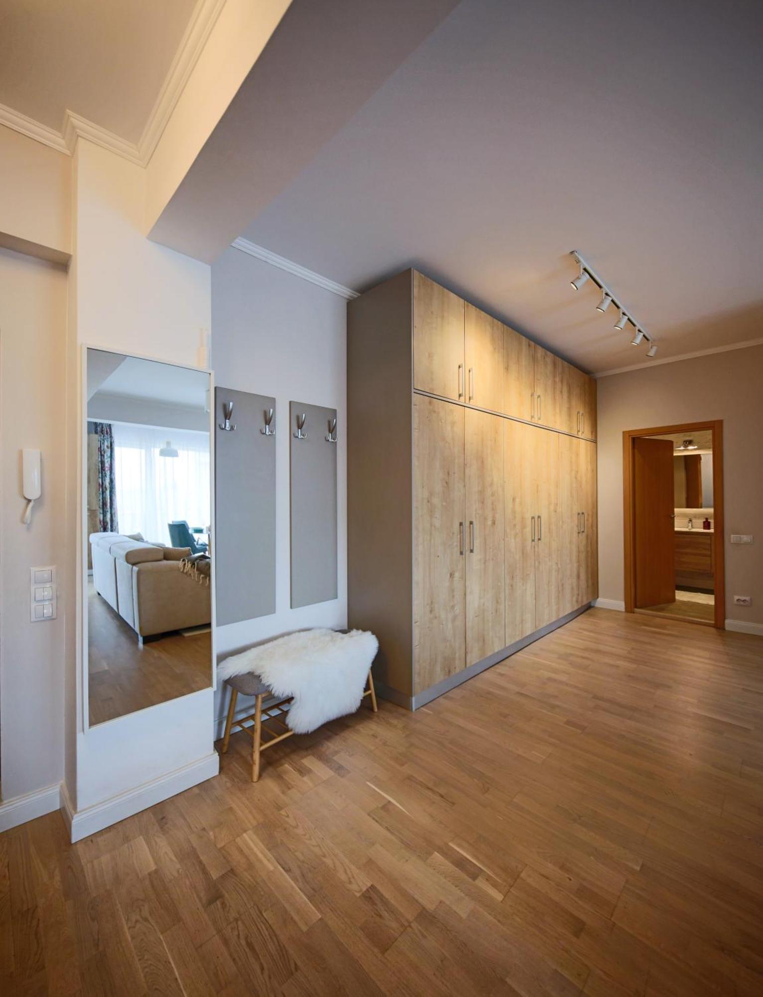 Stylish Condo - Parking And Balcony 클루지나포카 외부 사진