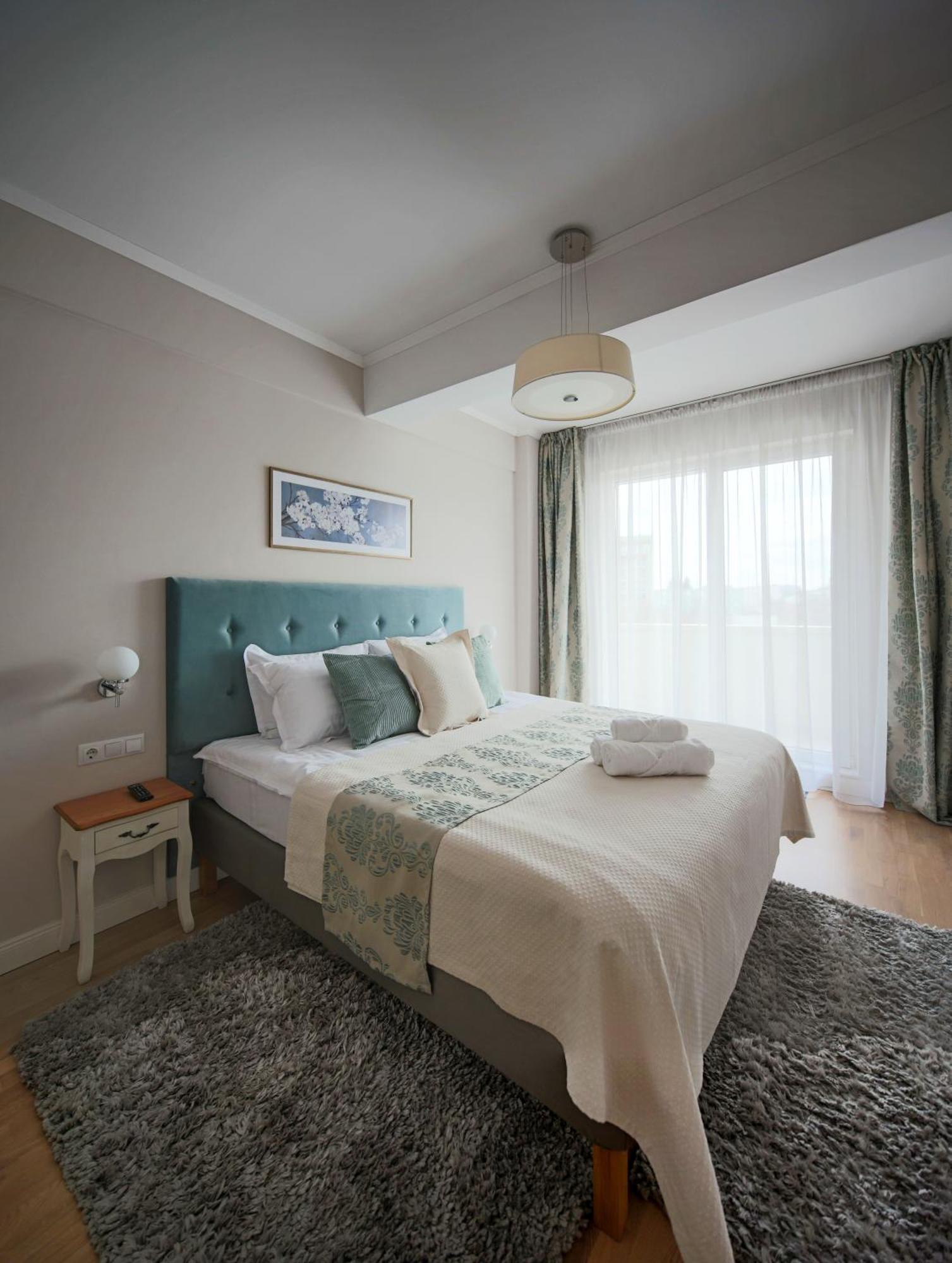 Stylish Condo - Parking And Balcony 클루지나포카 외부 사진